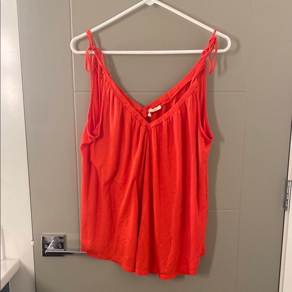 Women's Red Sleeveless Top